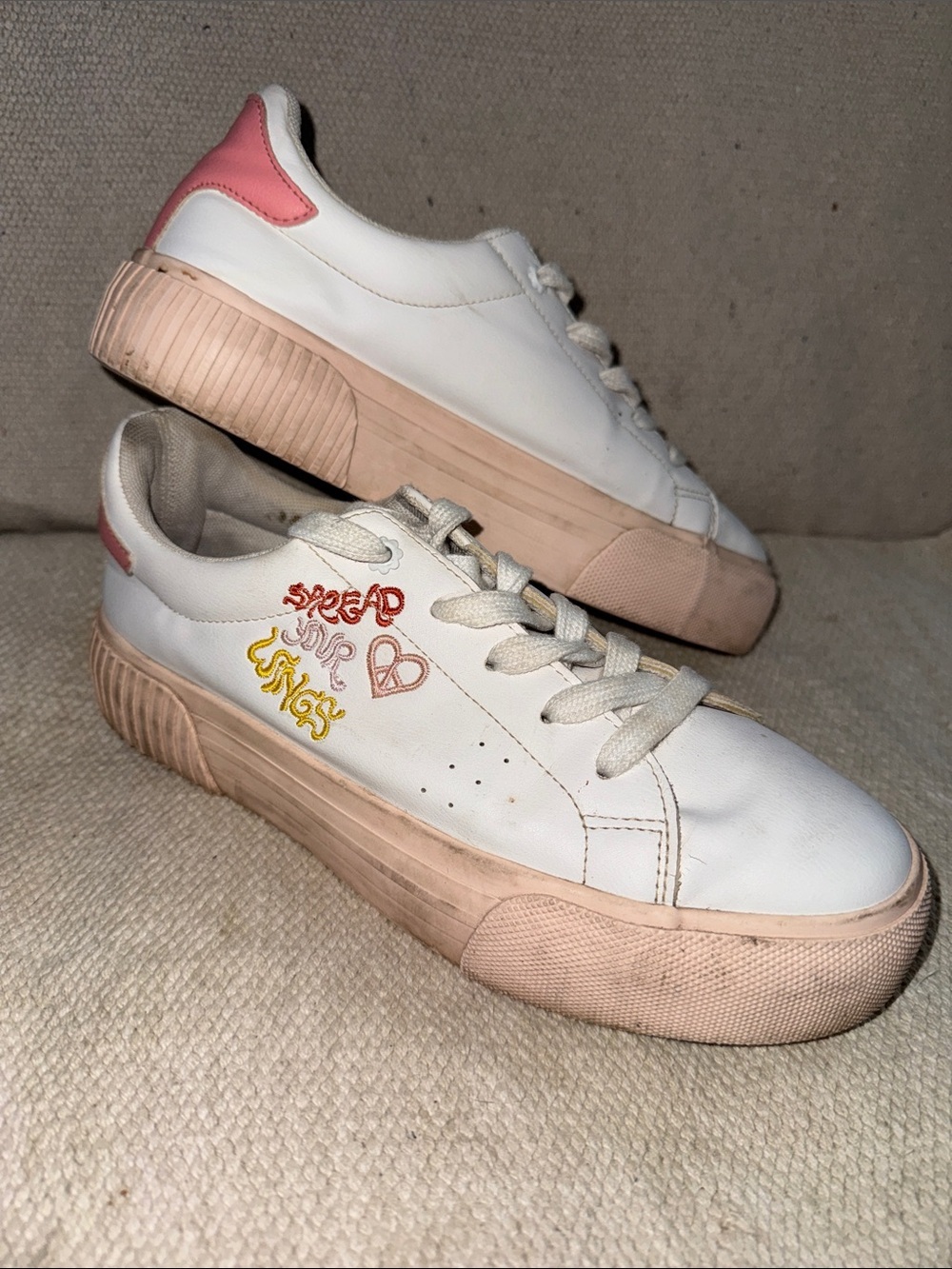 Bershka size eur 39 White Platform Sneakers with Pink and Yellow Embroidery